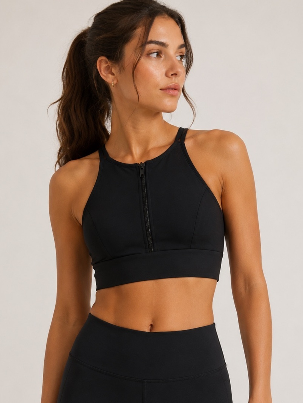 NWT Becco black zip front cropped sports bra top size medium